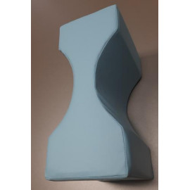 Rehabilitační klín mezikolenní 31x 20x14 cm